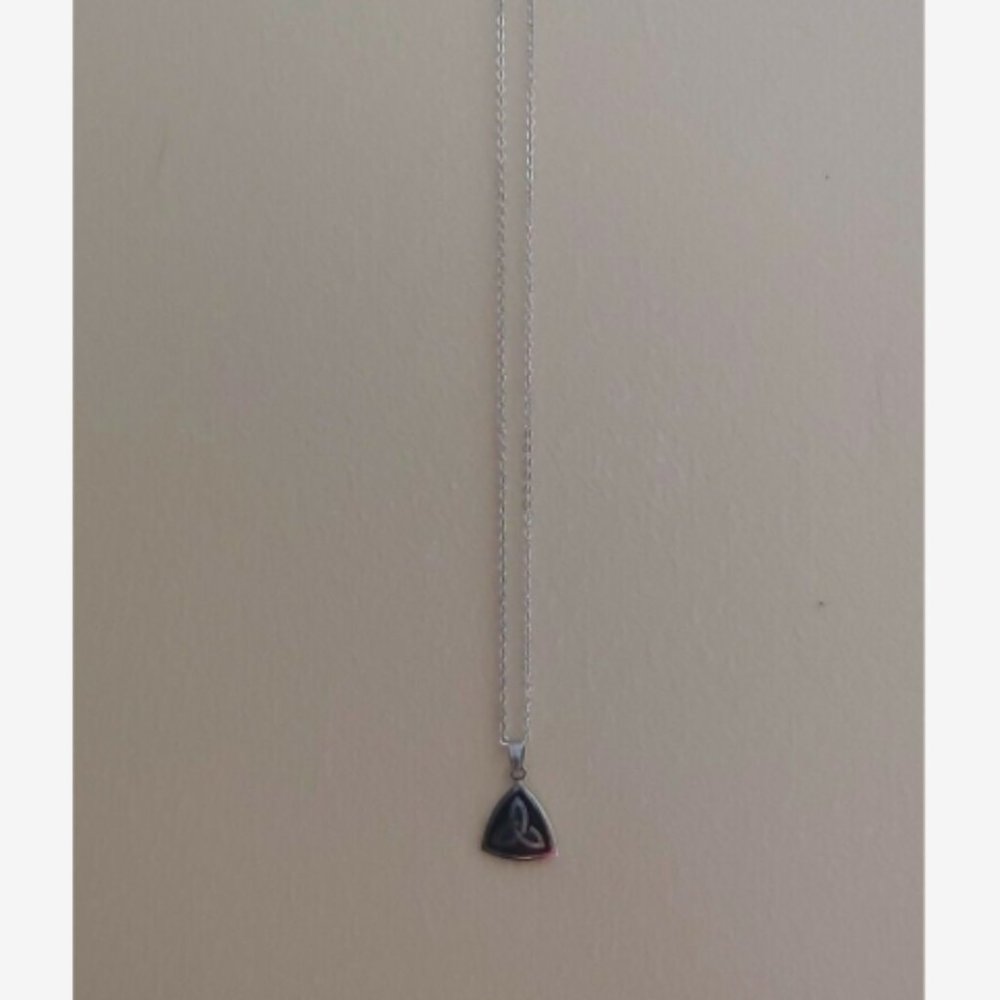 Celtic Knot Dark Green and Silver Tone Pendant